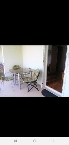 Apartamento Comfortable Rooms With Small Kitchen