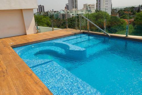 Luxurious Stay At Modern Apartment (equipetrol)
