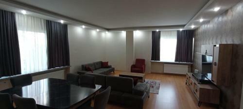 ??? ????? ????? ?????? ?? ?????? ????? ????? - Spacious And Beautiful Apartment With A Distinctive Sea View