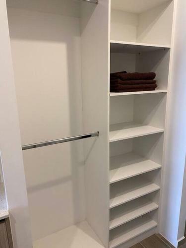 Apartment 5 Minutes From Airport! Zone 13
