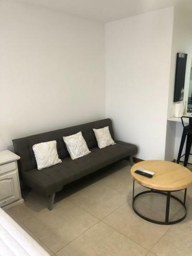 Apartamento Monoambiente Para 3 En Salta La Linda