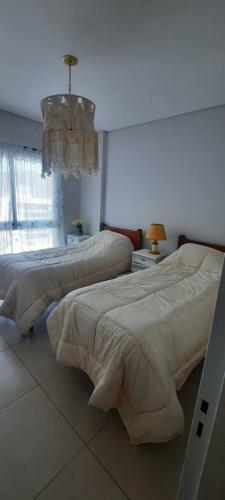 Apartamento Departamento Para 4 Personas. Con Cochera.