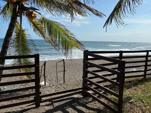 - Rancho Portal Del Mar - Entire Beachfront House