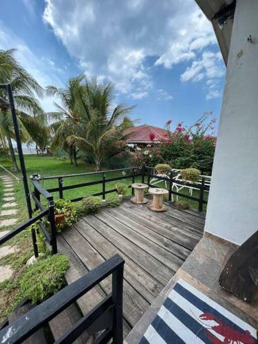 - Rancho Portal Del Mar - Entire Beachfront House