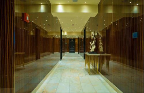 Apartamento Luxurious One Bedroom Executive Space Available