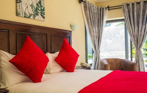Hotel Zambezi Junction Lodge