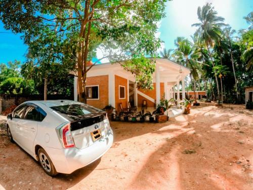 Hotel Varsha