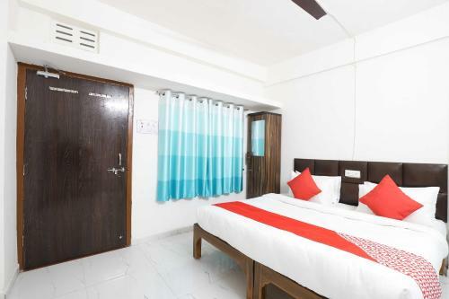 Pop 85497 Hotel In