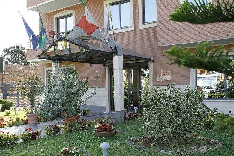 Smooth Hotel Rome West