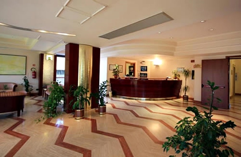 Smooth Hotel Rome West