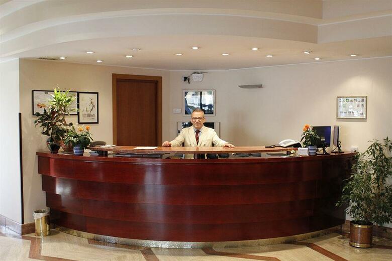 Smooth Hotel Rome West
