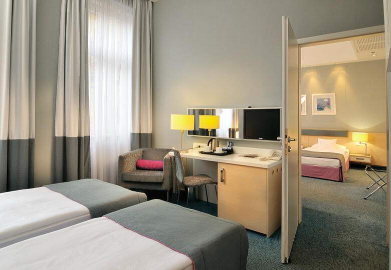 Atrium Fashion Hotel