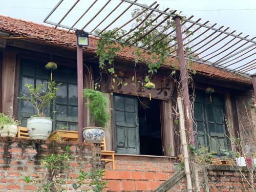 Lodge Nh� C? T? Vi?n Xanh