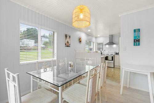 Surfs Up - Raglan Holiday Home