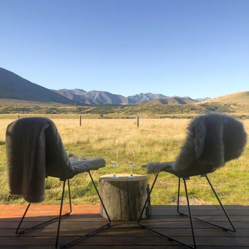 Peak View Cabin - Ben Ohau - Stylish Seclusion