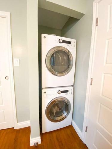 Apartamento Charming One-bedroom Unit With Indoor Fireplace