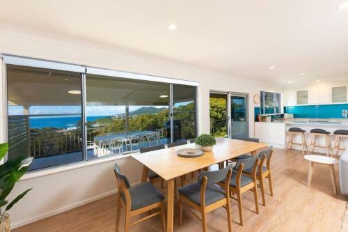 Blissful Retreat With Panoramic Views Of One Mile