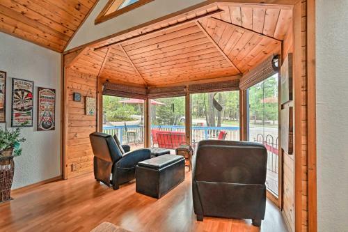 Colorful Munds Park Cabin With Deck And Fireplace