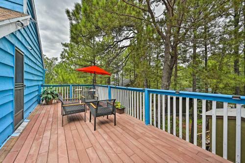 Colorful Munds Park Cabin With Deck And Fireplace
