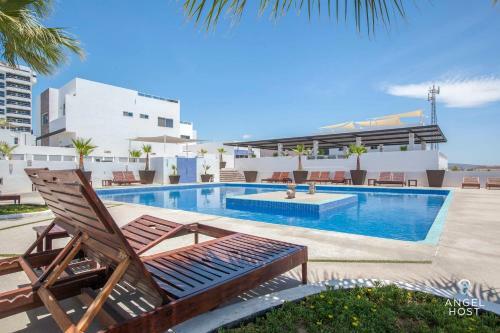 Oceanview Roofdeck And 2 Pools Gym Theater Onsite