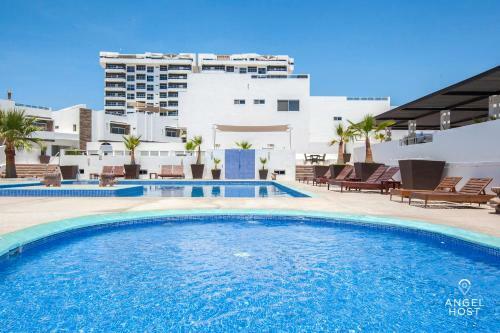 Oceanview Roofdeck And 2 Pools Gym Theater Onsite