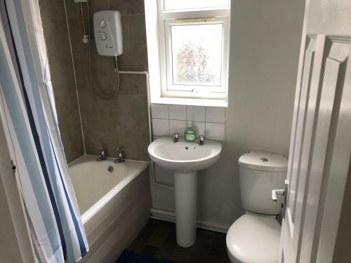 4-bedroom House Close To Barnsley Centre