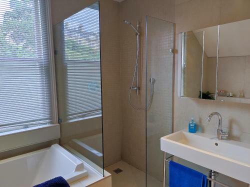 Apartamento Bath City Centre 3 Floor Maisonette Sleeps 12