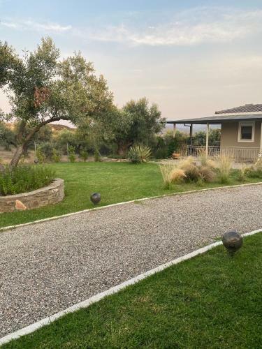 Moi Country Villa