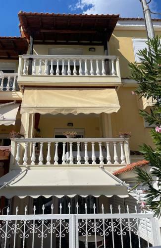 Melina Apartment 2