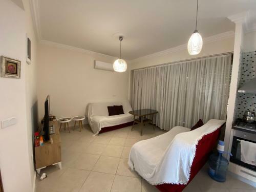 V?lla Ern?s - Dat�a Raykent Tat?l S?tes? - K?ralik