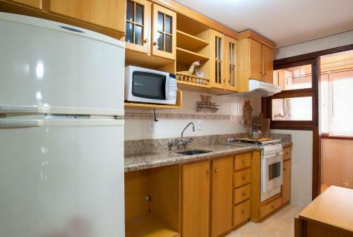 Apartamento Completo No Centro De Canela - Para 6 Pessoas