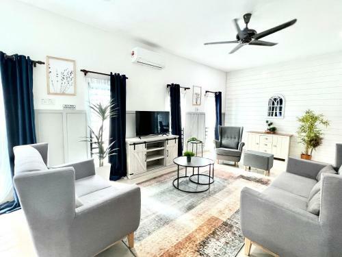 Villa Kelabu Homestay With Private Pool