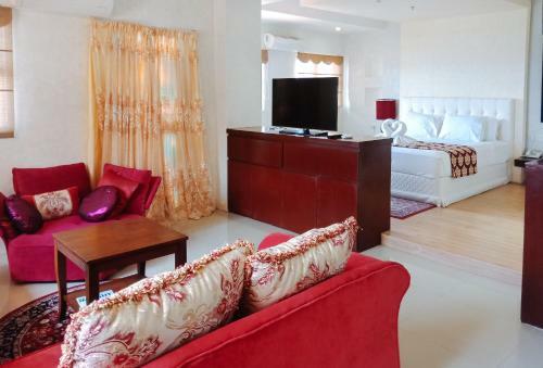 Hotel Reddoorz @ Joyce Palace Antique