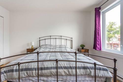 Apartamento Lovely Rental Unit With Balcony~ Autoroute 40