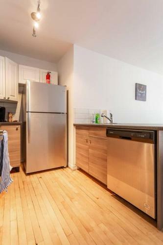Apartamento Lovely Rental Unit With Balcony~ Autoroute 40