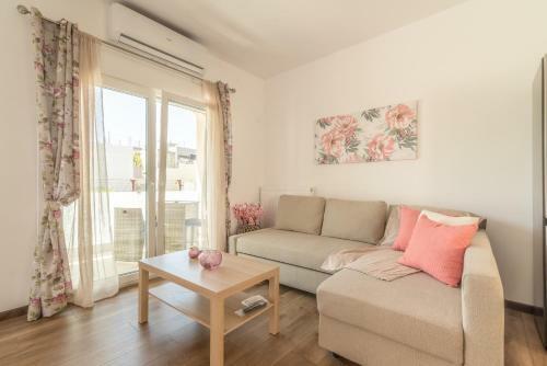 Apartamento Comfy House For Families & Couples With Backyard