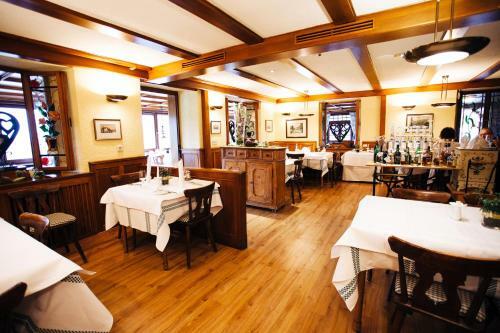 Hostal Hotel Adler B�rental