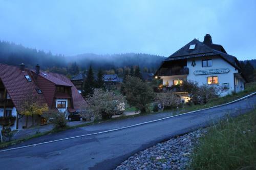 Hostal Hotel-pension Kr�utle