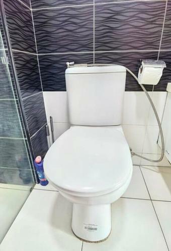 Apartamento B1606 Platino Paradigmmall Netflix Poolviewstay