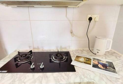 Apartamento B1606 Platino Paradigmmall Netflix Poolviewstay