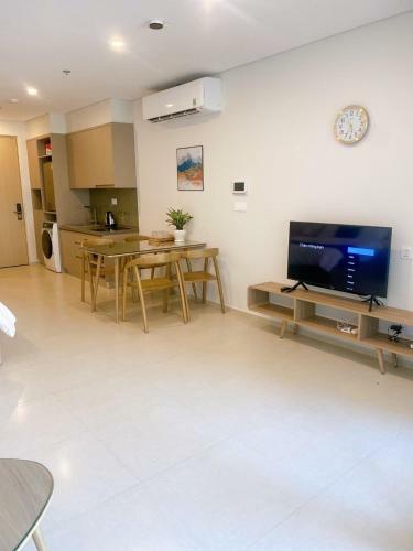 Tomorrow The Song Apartment V?ng T�u