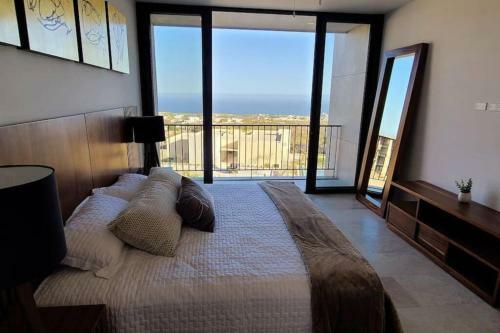 Apartamento Beautiful Home & Office With Arch View!