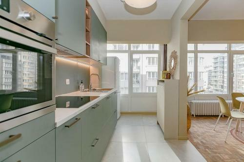 Centrally Located Apartment With A Splendid View
