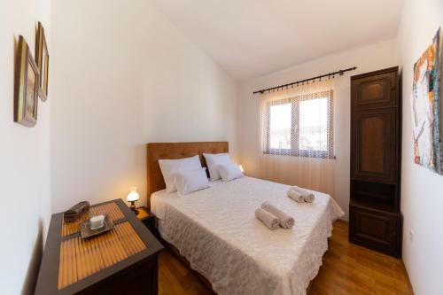 Luxury Apartment Pharos