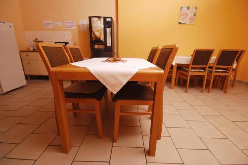 Hostal Expres Atack Penzion