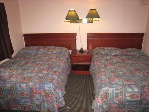 Frontier Motel