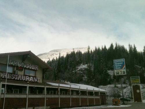 Frontier Motel