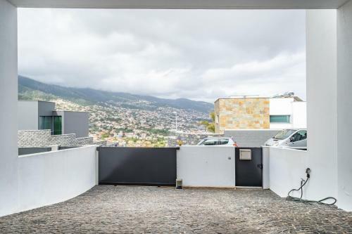 Moradia T3 Geminada Em Santo Ant�nio, Funchal
