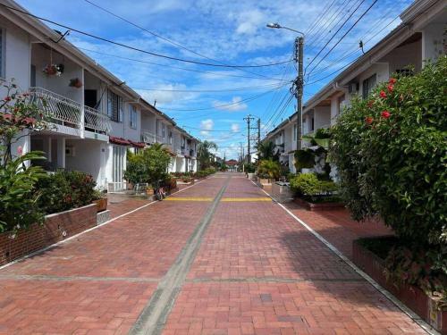 Agradable Casa En Conjunto Cerrado Con Parqueadero