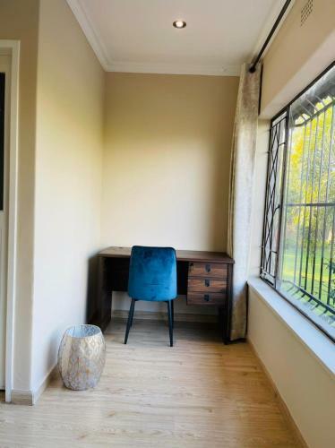 Lodge 150 Jacaranda Guesthouse